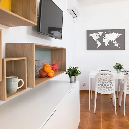 Rvapartaments Benelux Apartman