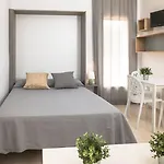 Rvapartaments Benelux Apartment *