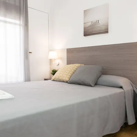 Rvapartaments Benelux * Platja d'Aro