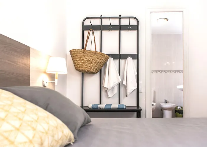 Rvapartaments Benelux Апартаменти *