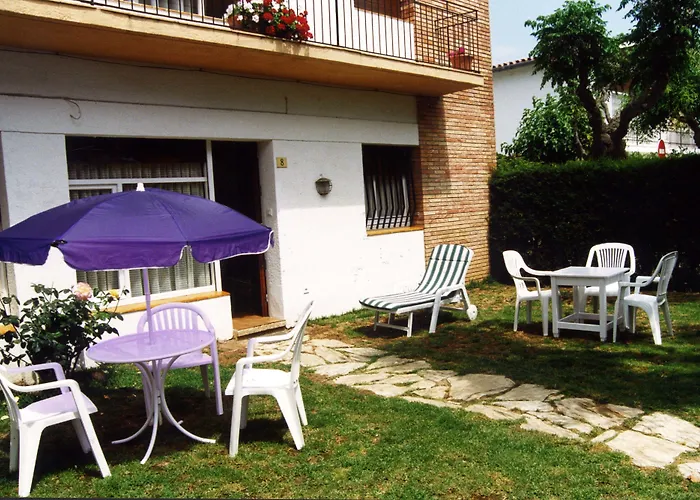 Rvapartaments Benelux Апартаменти *